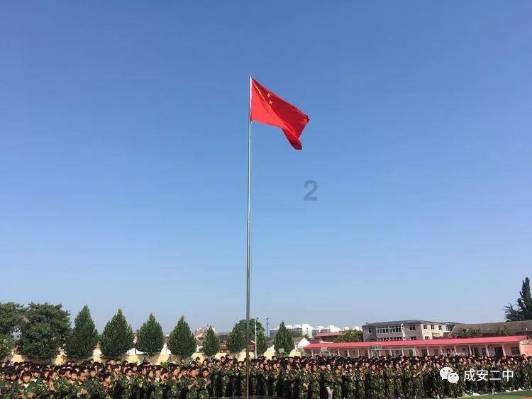为了除静电，我把门口的墙都摸黑了……